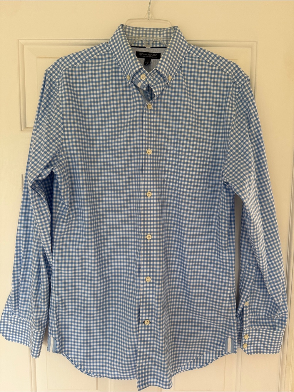 Men’s Banana Republic Light Blue Gingham Long Sleeve Button-Up Shirt - M